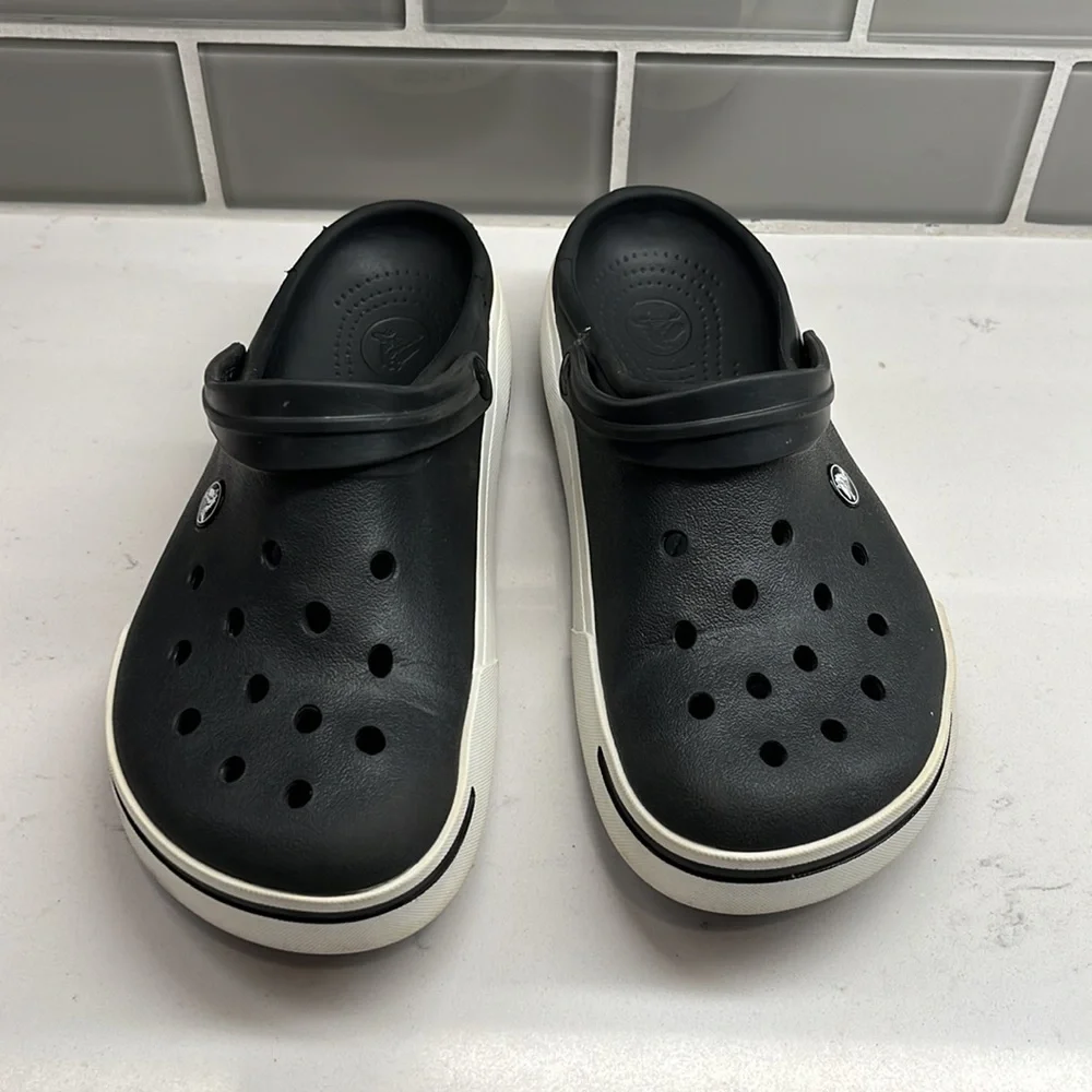 CROCBAND CLOG Size: 9‎ Color: Black Excellent Condition